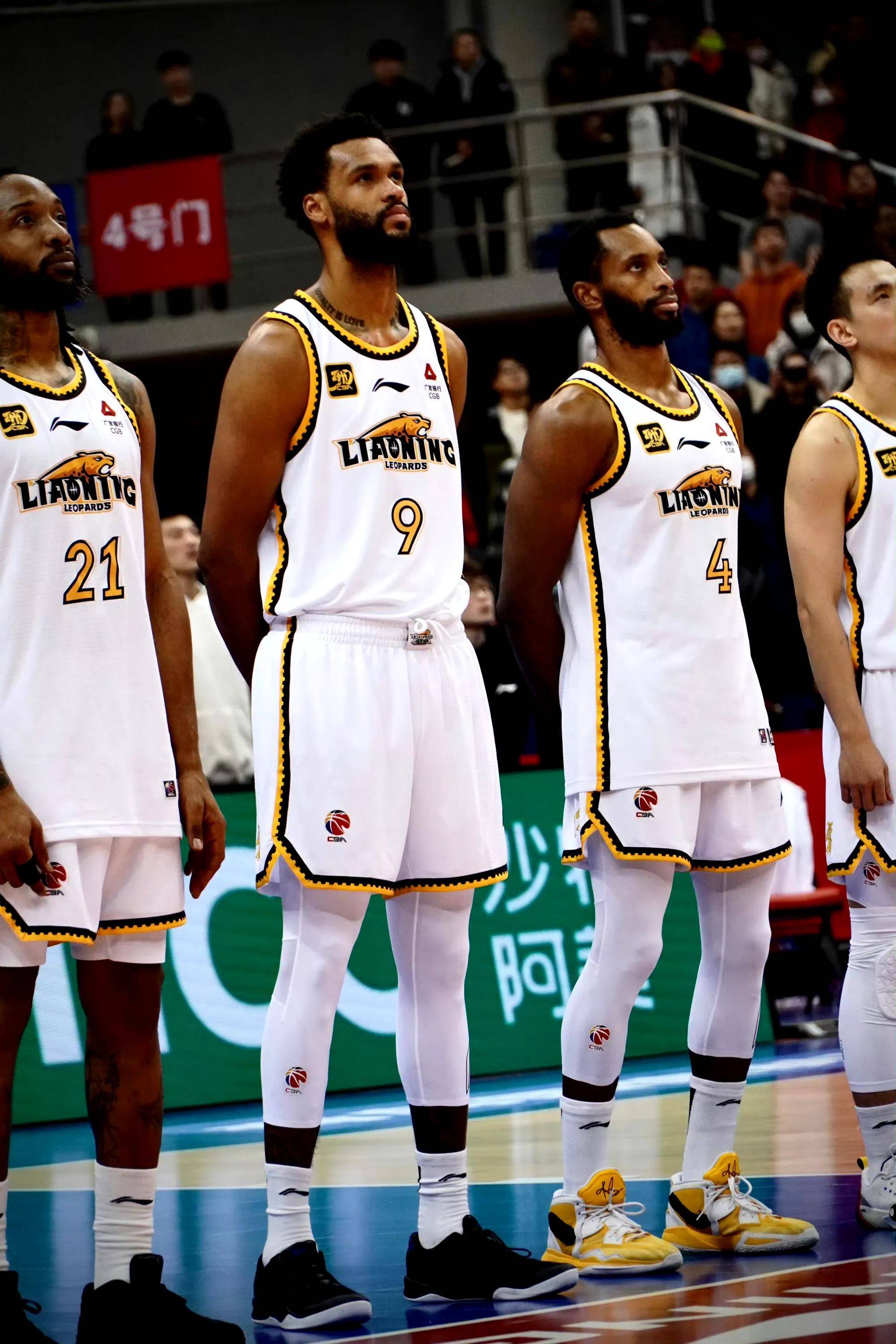 法甲倒计时，广厦男篮赛前防线松动，细节引发关注，态度坚定，控场能力受关注(cba赛后有球迷在马路上呼喊不当言论)-乐鱼入口