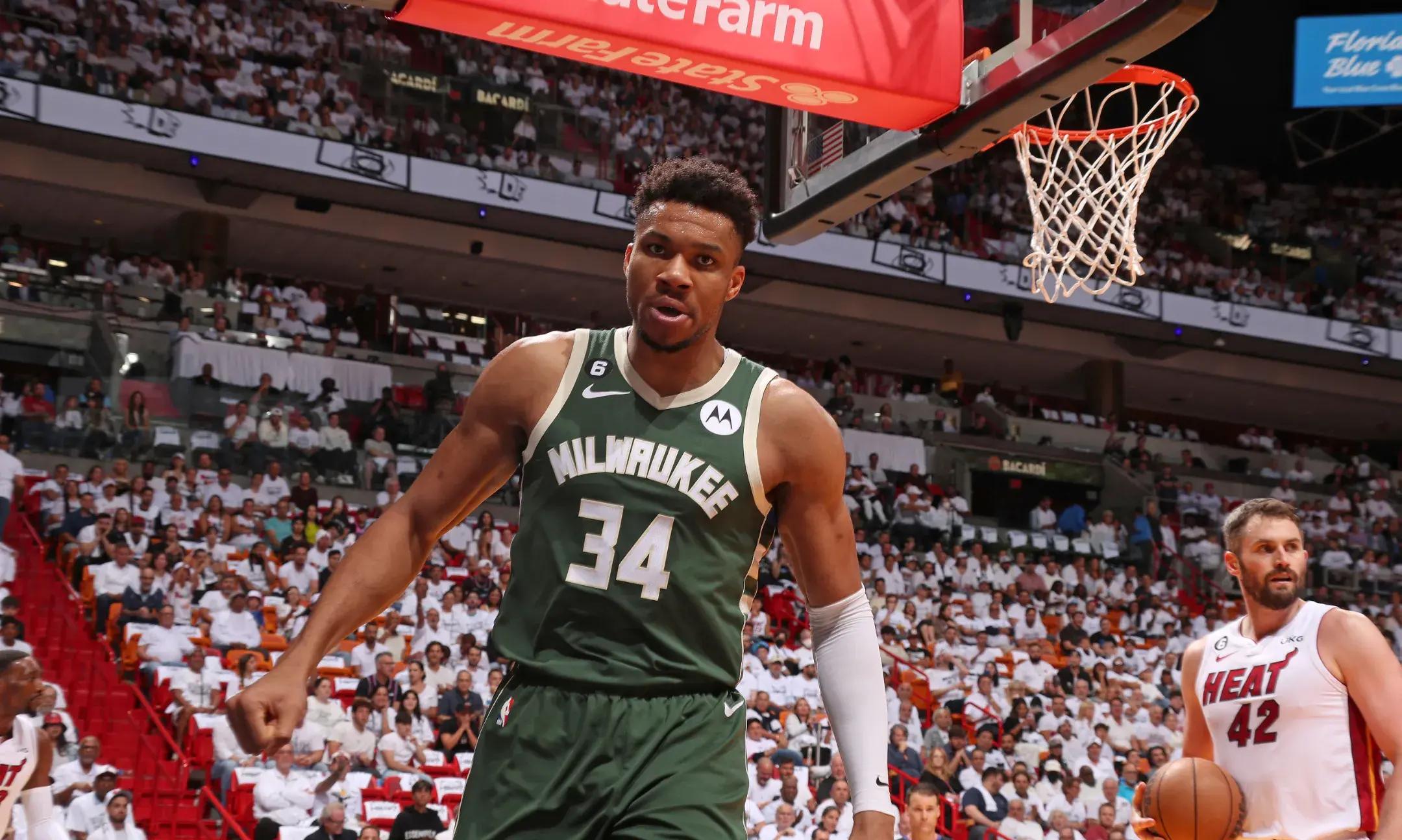 包含赛后密尔沃基雄鹿远射贴柱：NBA常规赛节点到来，管理层满意，临场指挥获称赞的词条-乐鱼入口